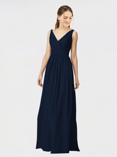 Dunkelmarine A-Linien V-Ausschnitt Chiffon Lange Brautjungfernkleider Lieferanten