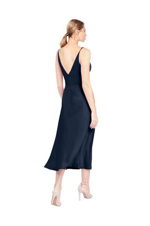 Dunkelmarine A-Linien V-Ausschnitt Midi Stretch-Satin Kurze Formale Brautjungfernkleider / Abendkleider / Abiballkleider / Cocktailkleider / Heimkehr Kleider Lieferanten