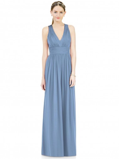 Staubiges Blau A-Linien V-Ausschnitt Chiffon Lange Brautjungfernkleider Lieferanten